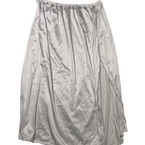 Vintage Vassarette White Nylon Half Slip Skirt Underskirt Lingerie Medium 28